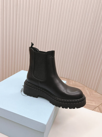 PRA MONOLITH BRUSHED BOOTIES BLACK CALFSKIN