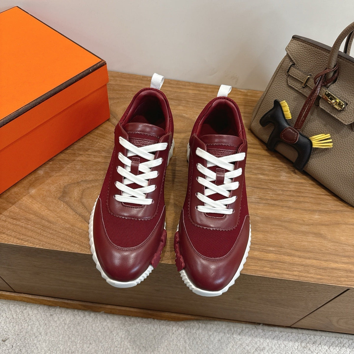 HM 26ss Sneakers Burgundy Leather 638577