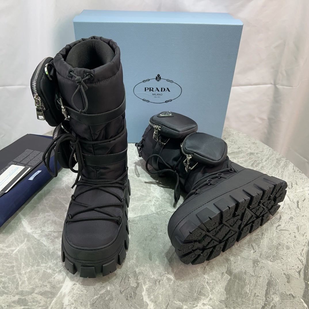 PRA Moon Boots Black With Pouch Recycled Nylon & Cowhide 454736