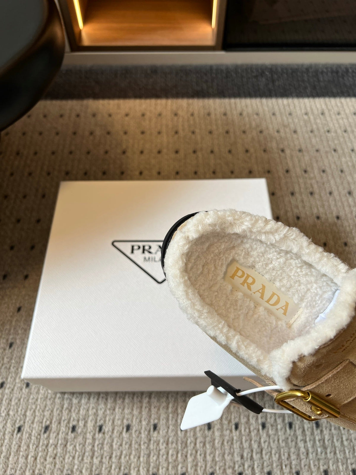 Prada 26s Clogs Desert Suede Suede Shearling 971698