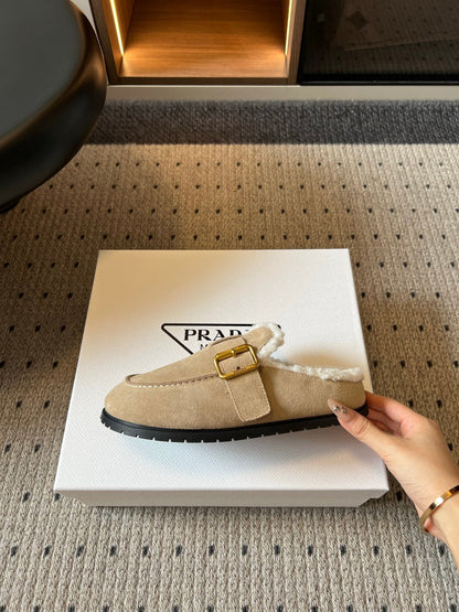 Prada 26s Clogs Desert Suede Suede Shearling 971698