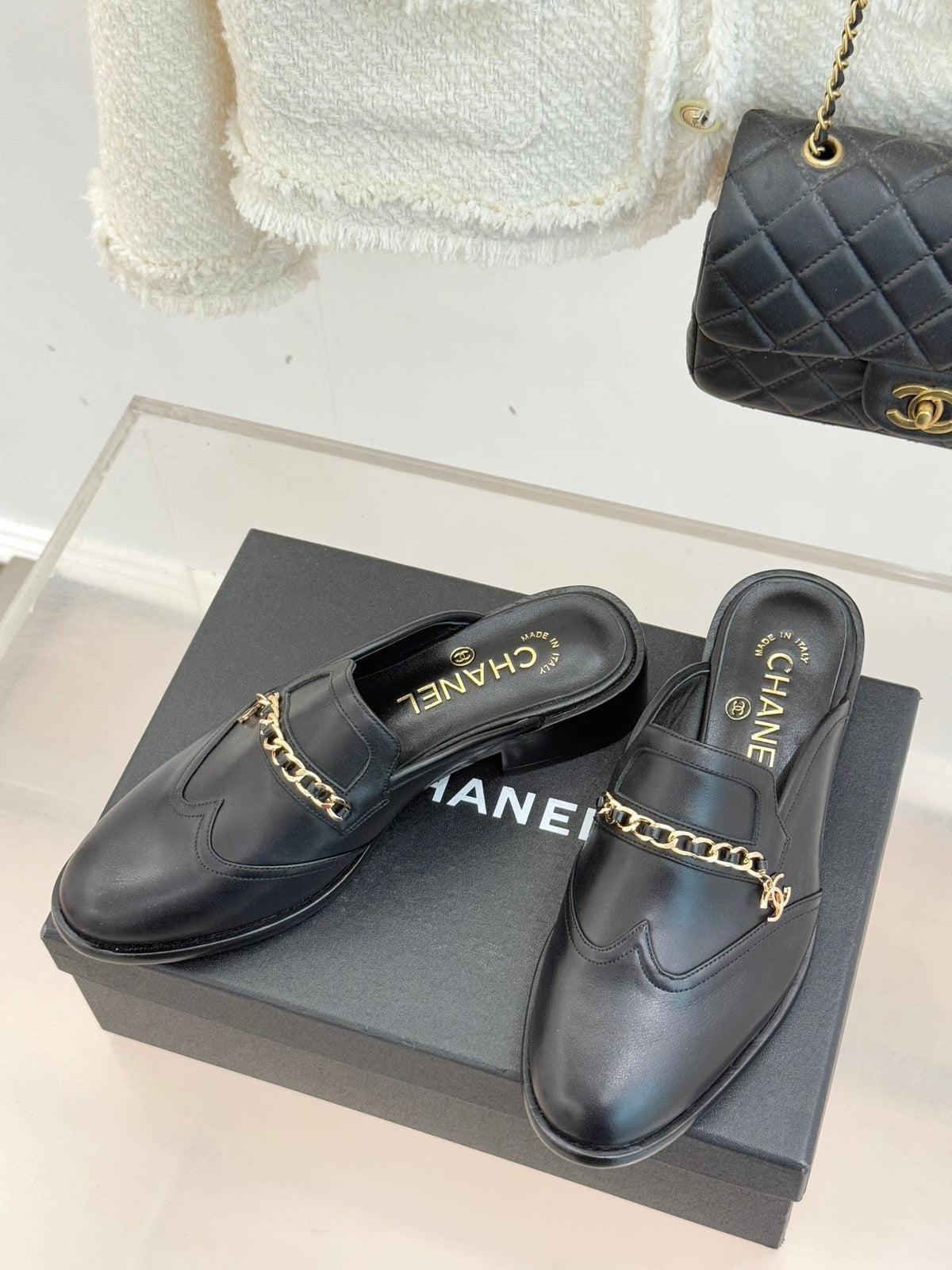 CC 26 Mule Black Calfskin 610015