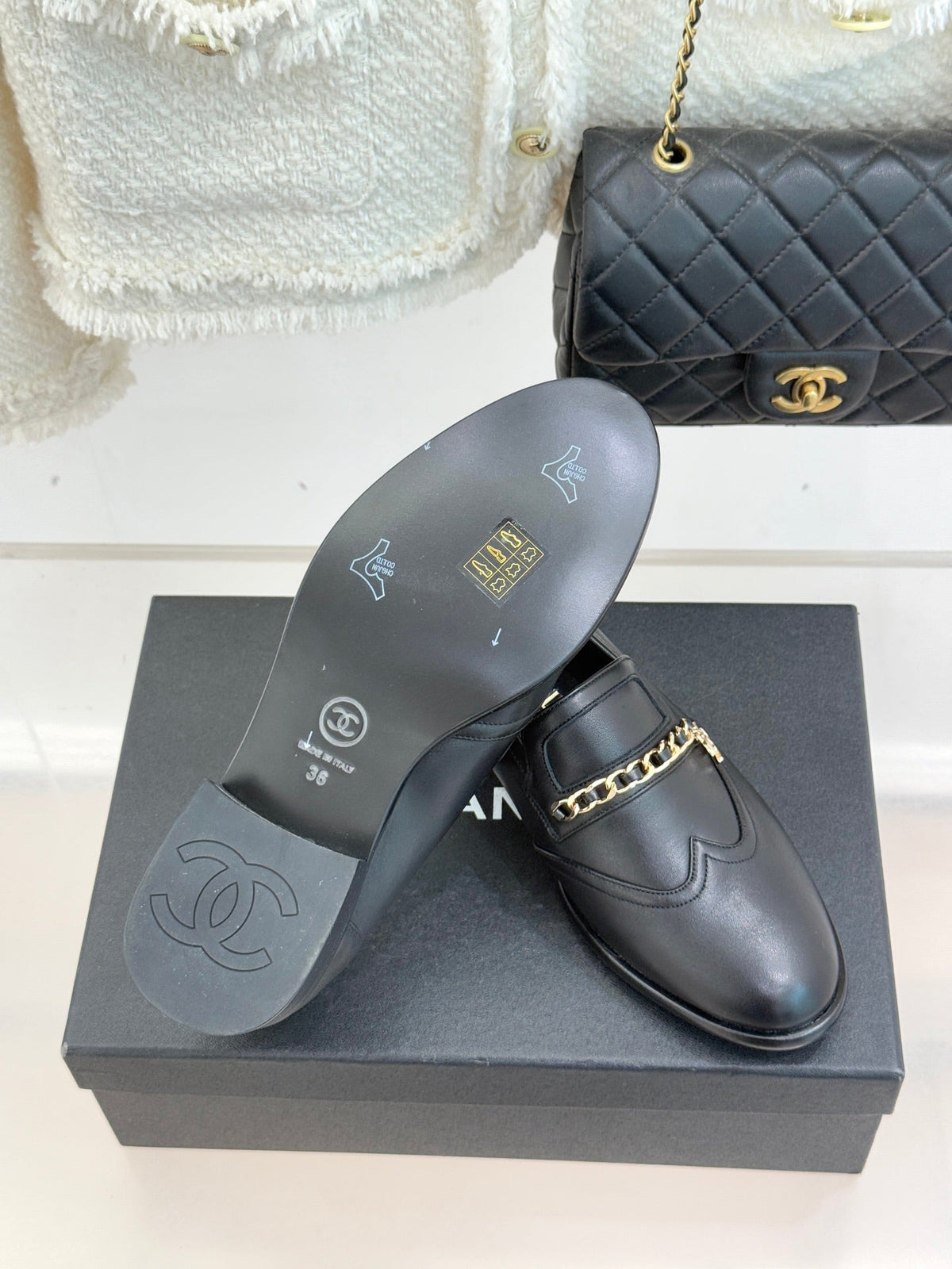 CC 26 Loafer Black Calfskin 610018