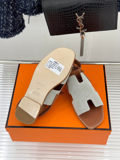 HM 26ss Flat Sandals Brown Beige Canvas Sheepskin 642790