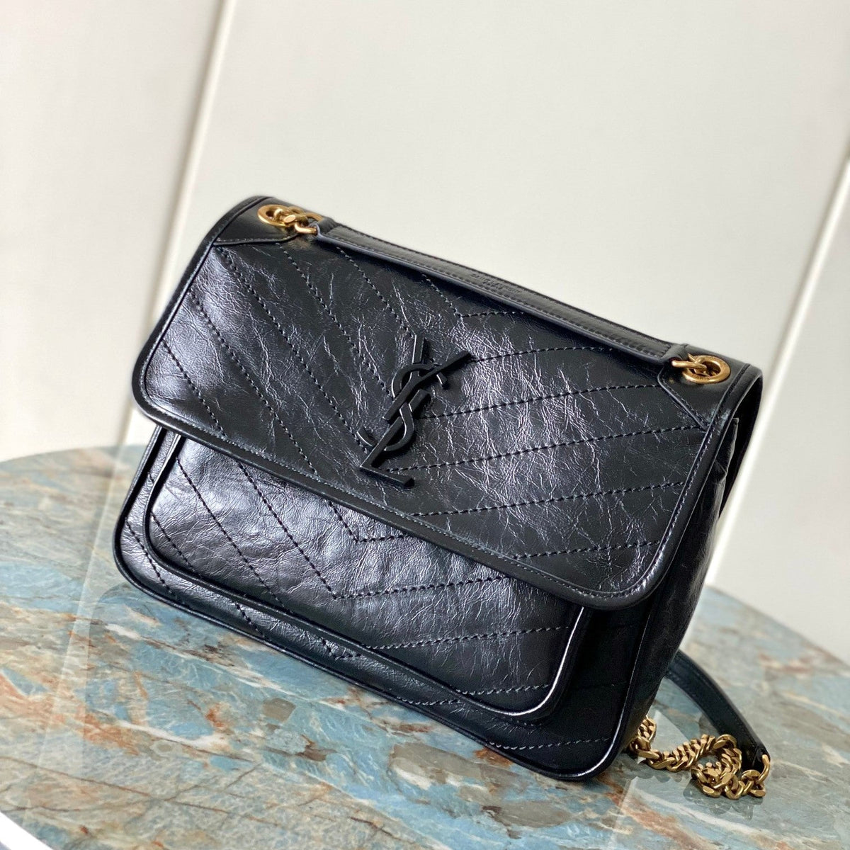 Niki Baby Shoulder Bag 28cm Black Glossy Leather GHW 286044