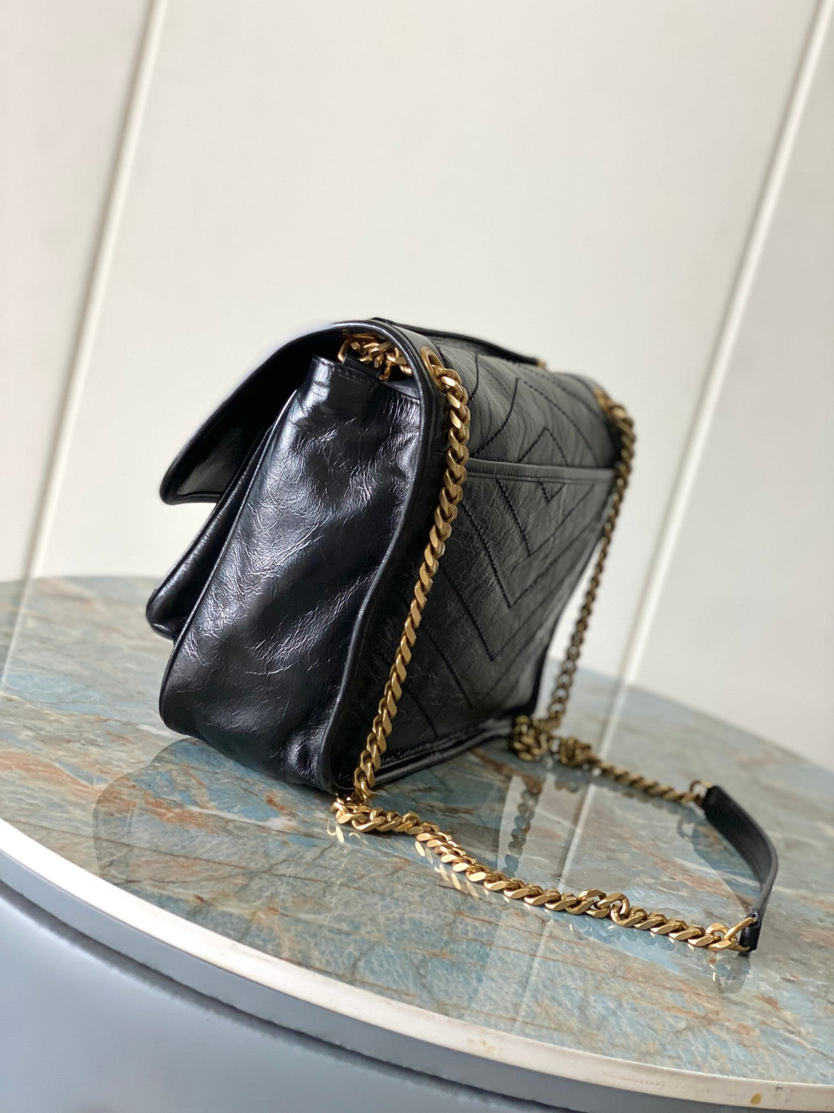 Niki Baby Shoulder Bag 28cm Black Glossy Leather GHW 286044