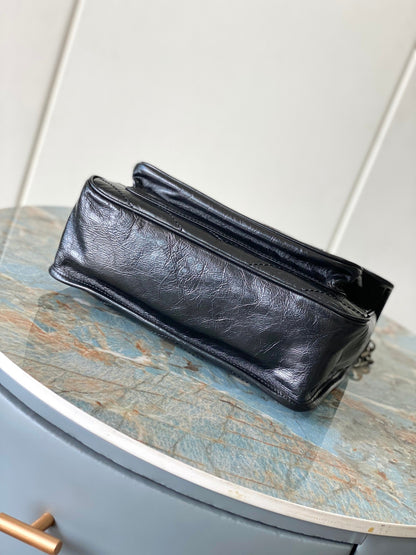 Niki Baby Shoulder Bag 28cm Full Black Glossy Leather 286052