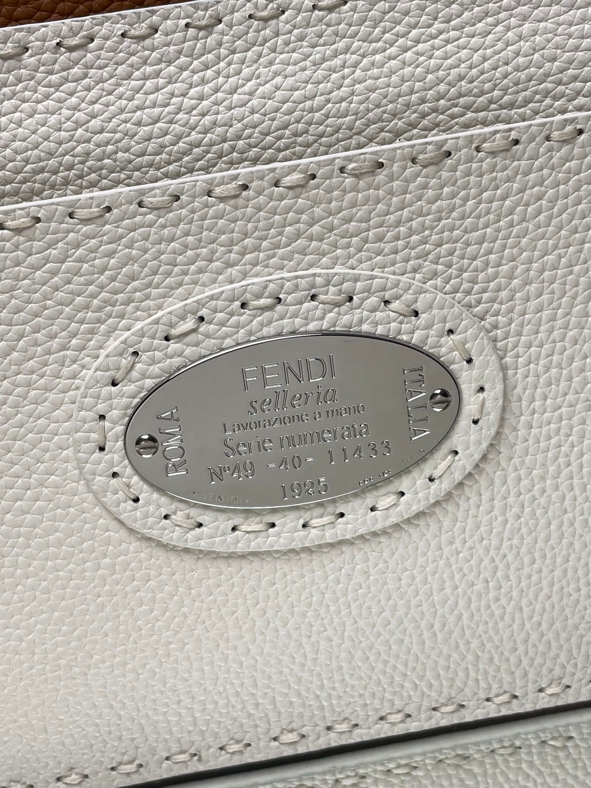 PEEKABOO MEDIUM 33 BROWN CALFSKIN SILVER HARDWARE