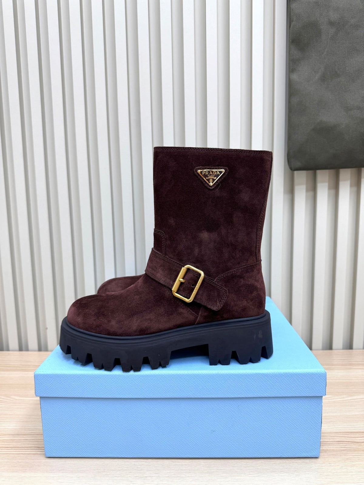 PRA Martin boots burgundy brown suede 443643
