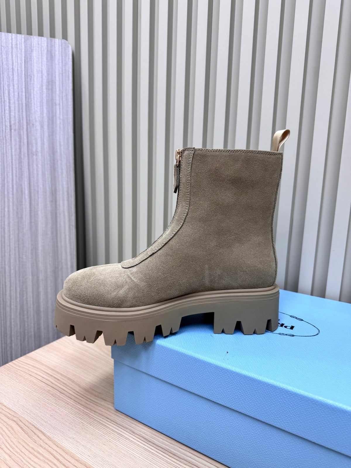 PRA Martin boots taupe beige sheepskin 443646