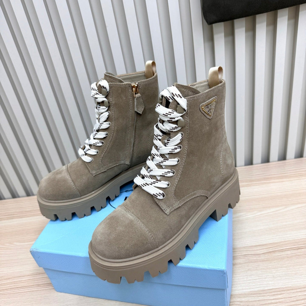 PRA Martin boots light taupe beige suede 443669