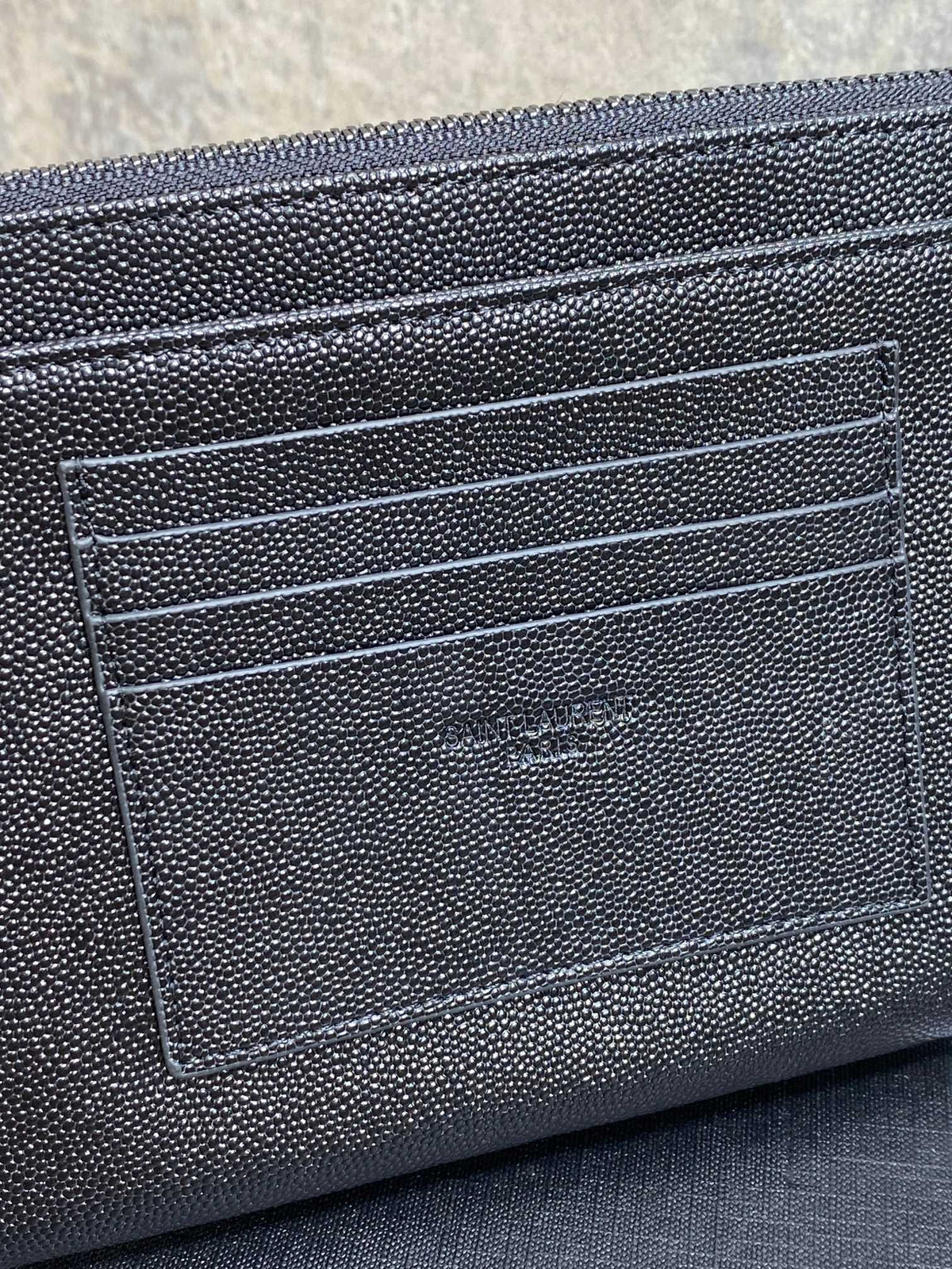 YSL Black Hardware Logo Zipper Clutch 23cm Black Caviar Cowhide
