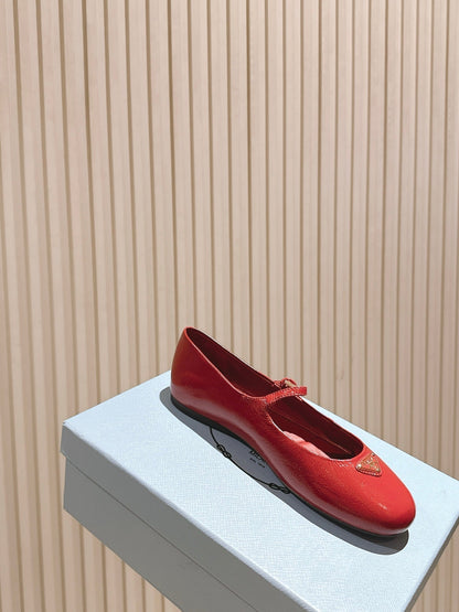 PRA 25s Ballet Flats with Small Buckle Red Shiny Cowhide 449712