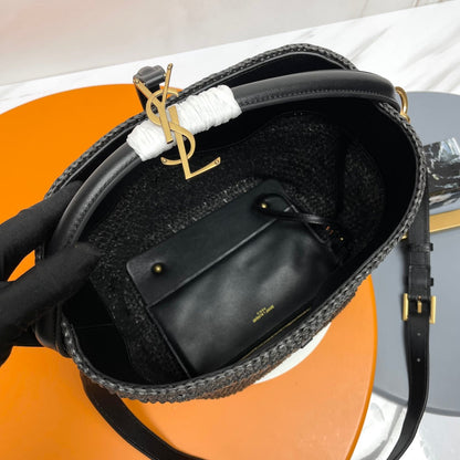 Le 37 Woven Bucket Bag 25cm Black in Raffia 285704