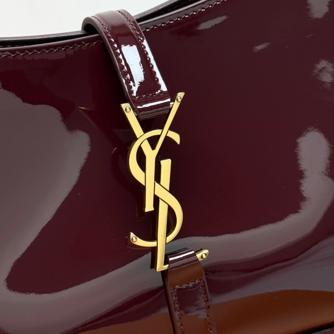 YSL 5 𝐀̀ 7 Bag 24cm Burgundy Patent Leather 285567