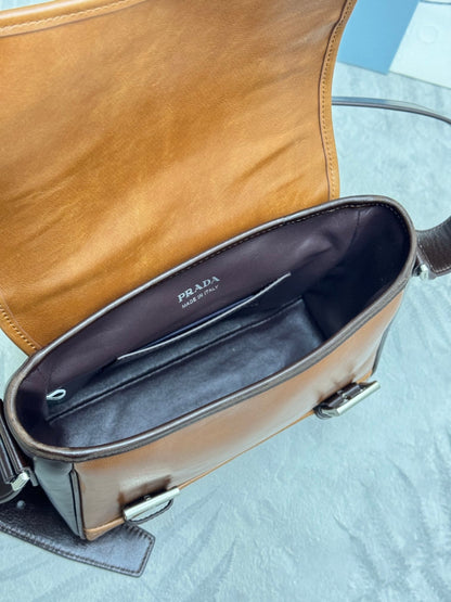 Prada 25AW Men's Saddle Bag 22 Coffee Camel Leather