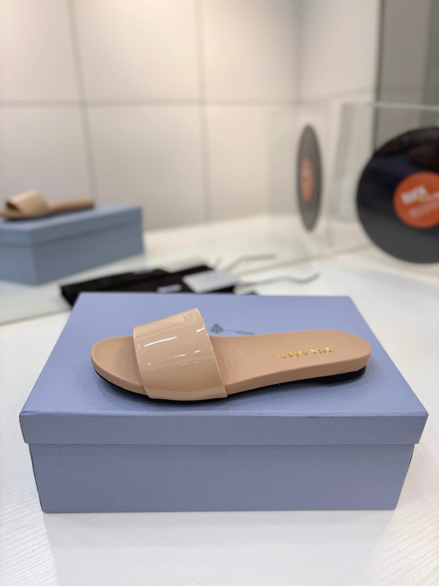 Prada Slides Beige Patent Leather 834595