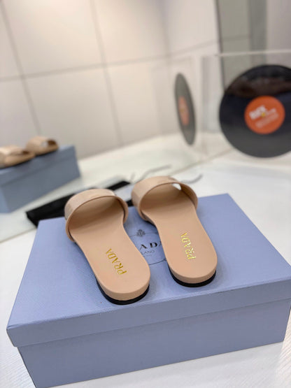 Prada Slides Beige Patent Leather 834595