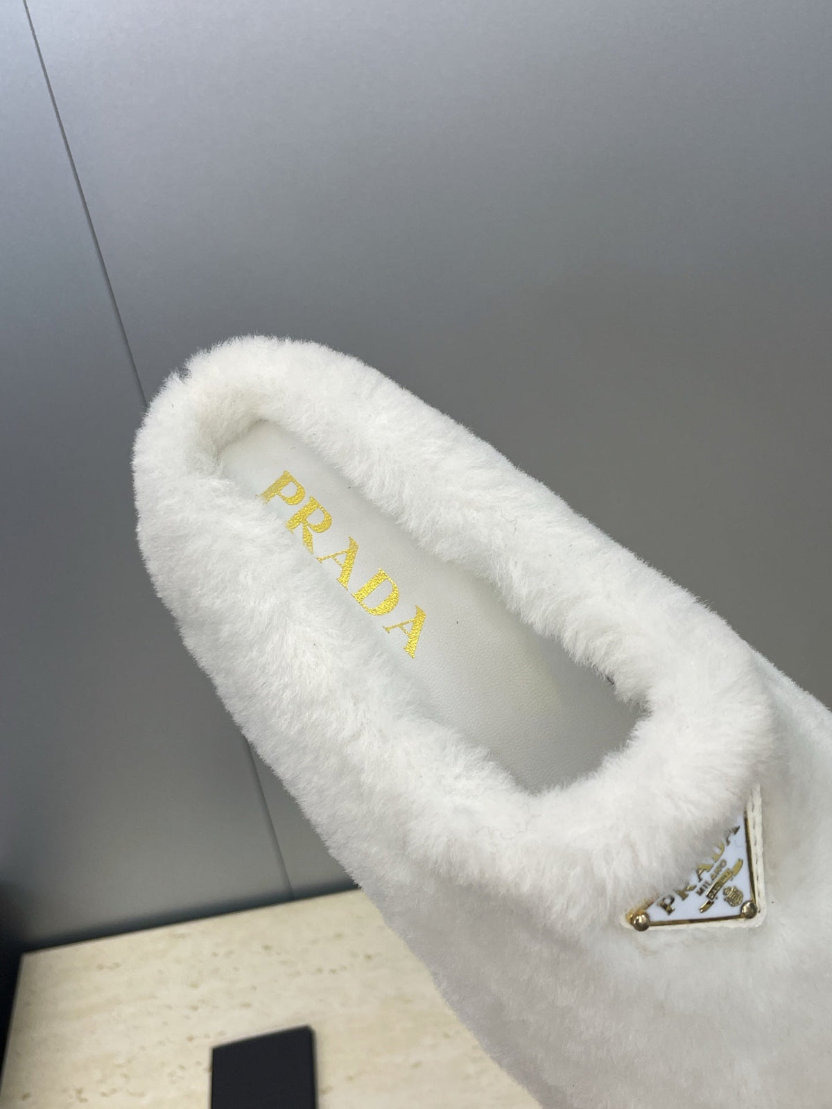 Prada 25s Slide White Shearing 551887
