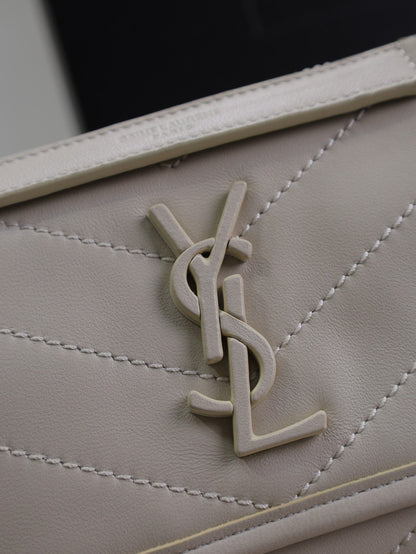 NIKI BABY 22 IN RICE WHITE LAMBSKIN GOLD CHAIN
