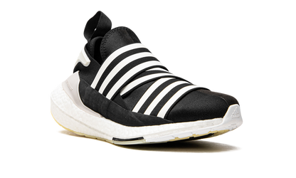Y-3 Ultraboost 22 "Chalk Pearl" GX1079