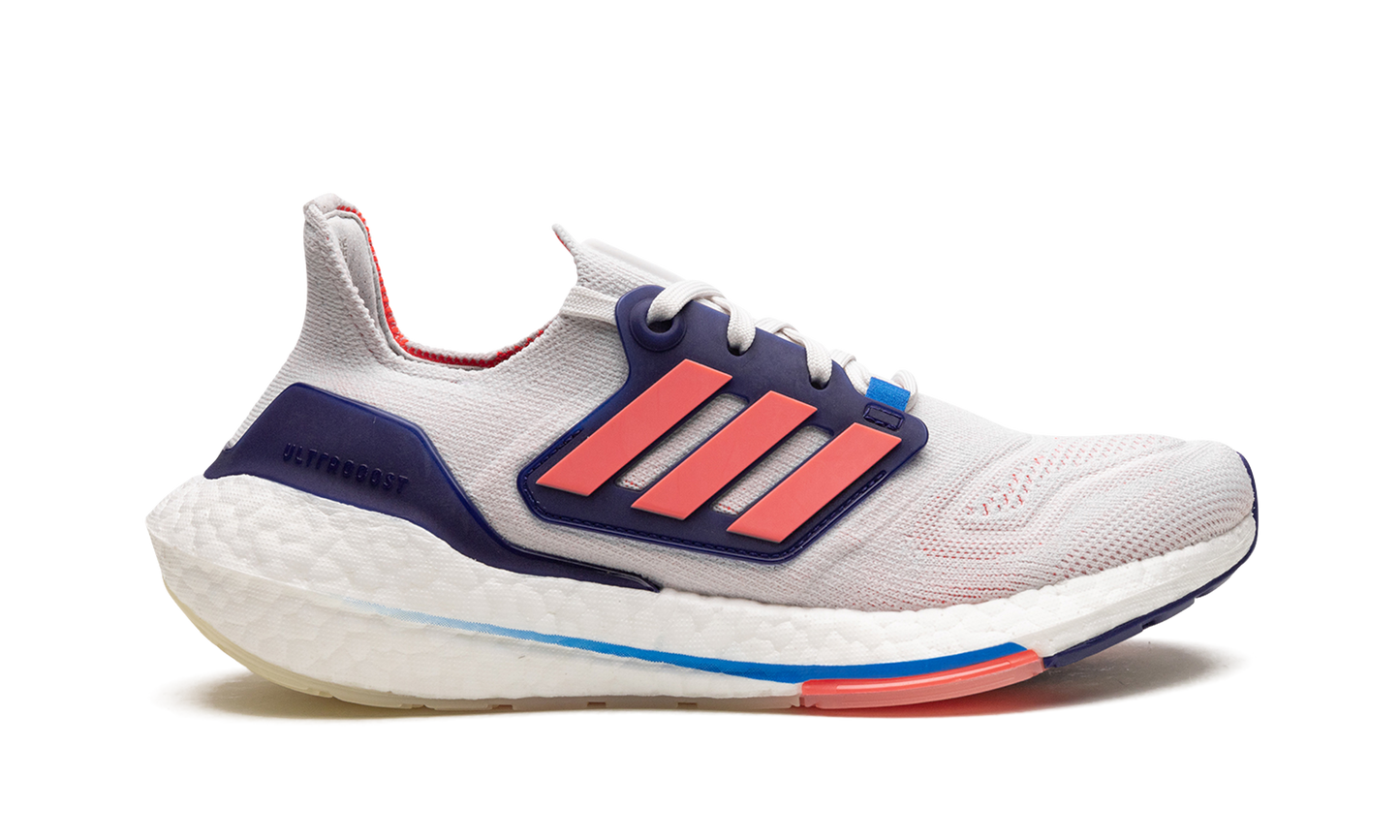 ULTRABOOST 22 WMNS "White Turbo Indigo" GX5589
