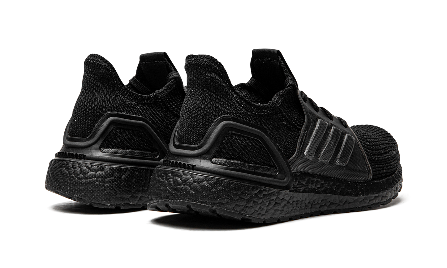 ULTRABOOST 19 WMNS "Triple Black" EF1345