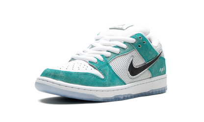 SB Dunk Low Pro QS "April Skateboards" FD2562 400