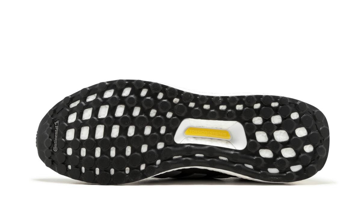 Ultraboost LTD "5th Anniversary Black" BB6220