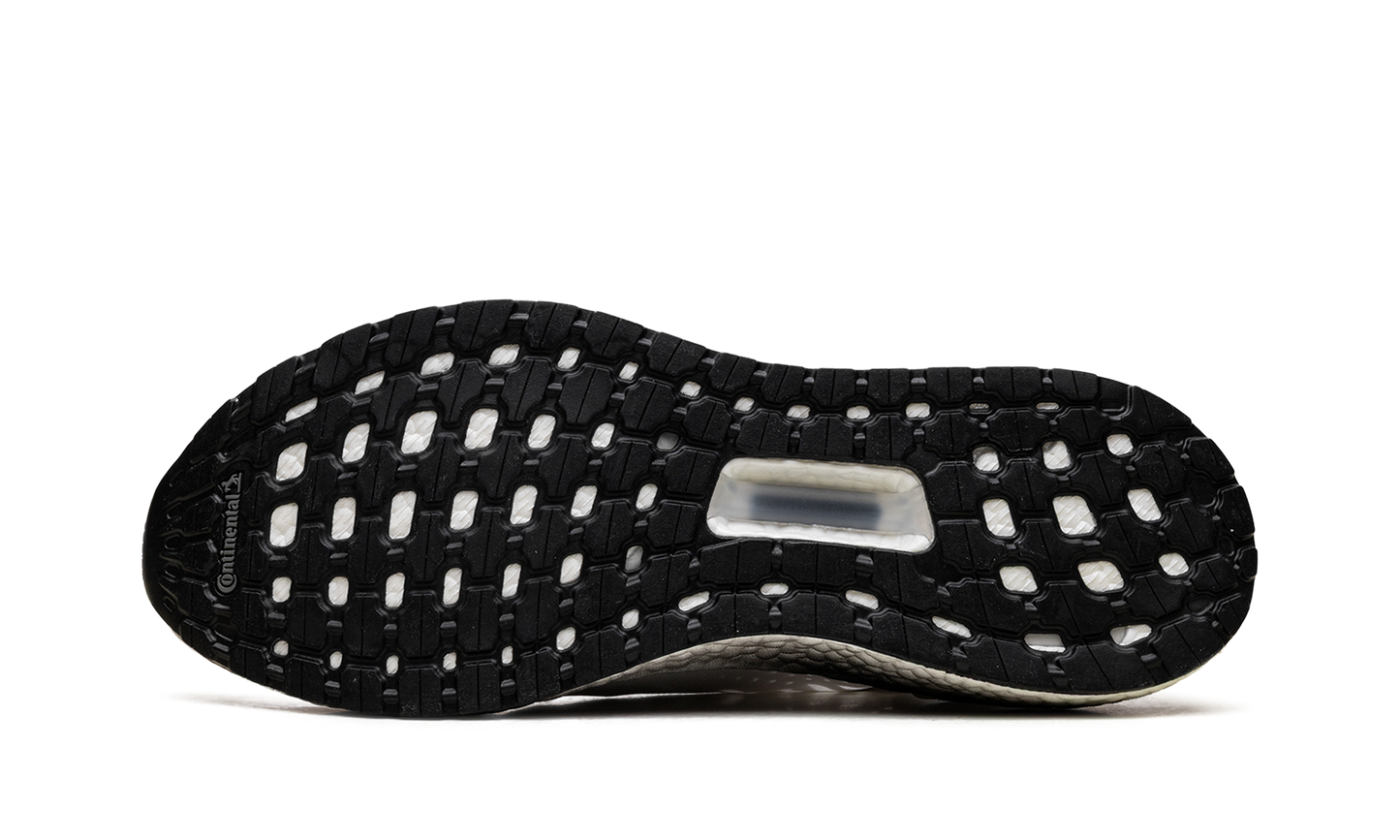 UltraBOOST PB "White Dash Grey" EG0424