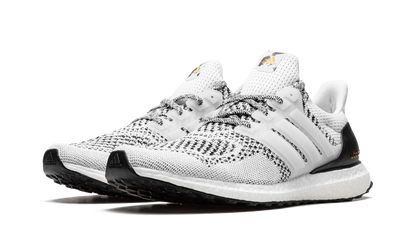 Ultraboost 1.0 DNA "White Oreo" GZ0449