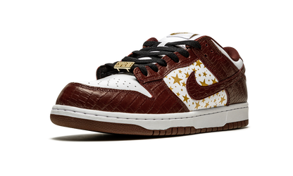 SB Dunk Low "Supreme - Stars - Barkroot Brown" DH3228 103