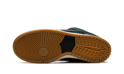 SB Dunk Low Pro "Deep Fir" FJ1674 300