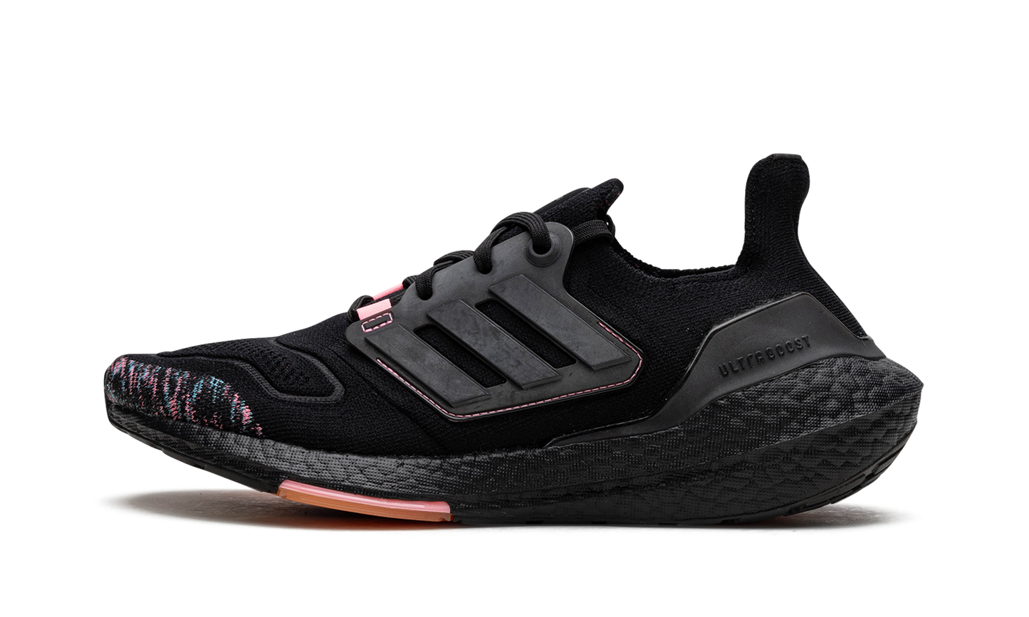 ULTRABOOST 22 WMNS "Black Beam Pink" GX5927