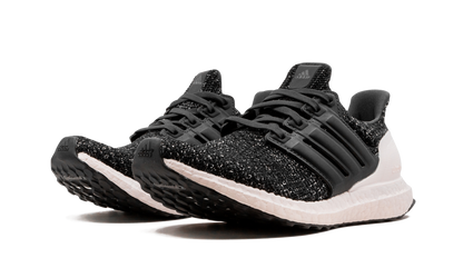 ULTRABOOST WMNS "Black Orchid" DB3210