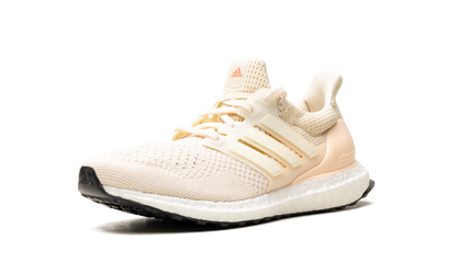 ULTRABOOST 1.0 WMNS "Ecru Tint / Semi Coral Fusion" HQ4208