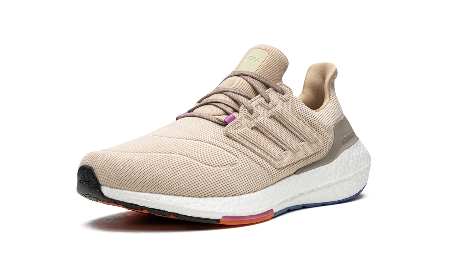 Ultraboost 22 "Magic Beige" GX9178
