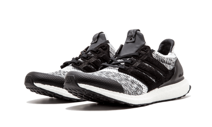 UltraBOOST S.E. "SNS x Social Status" BY2911