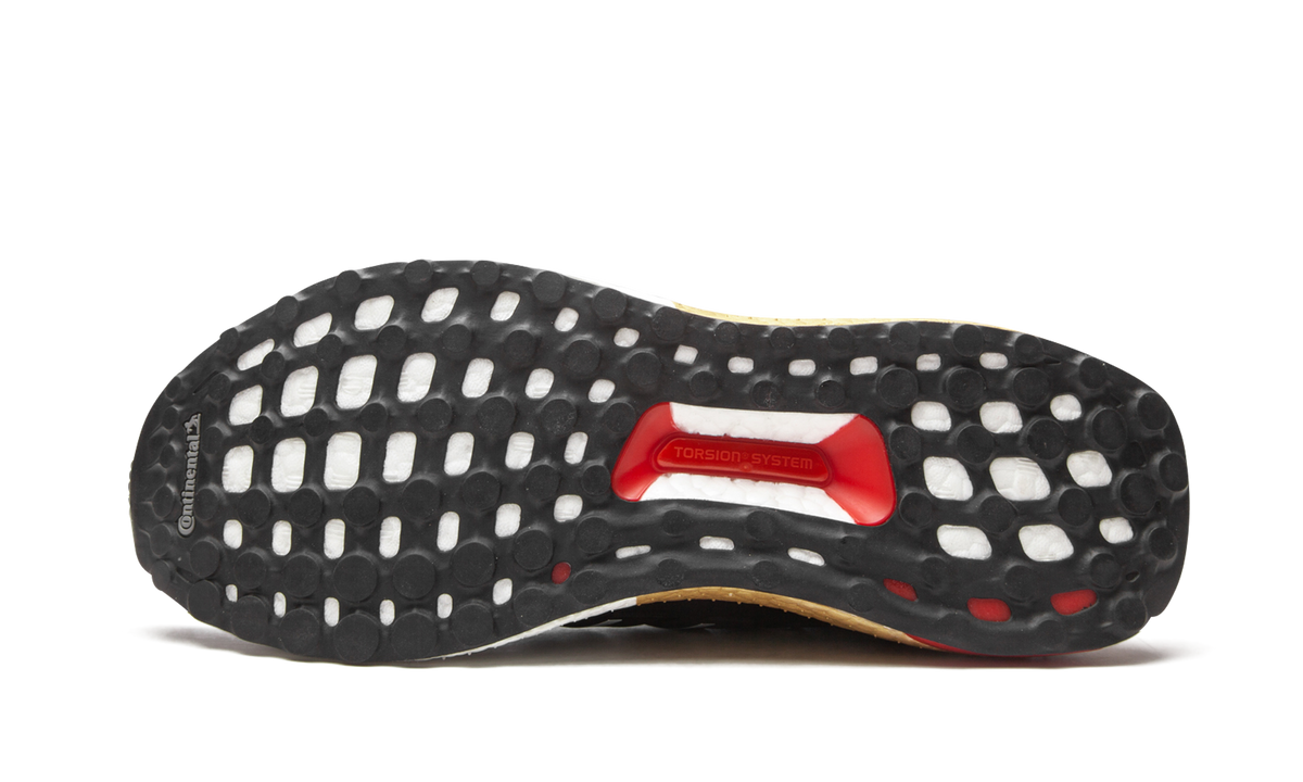 UltraBoost DNA "Tokyo" FY3425