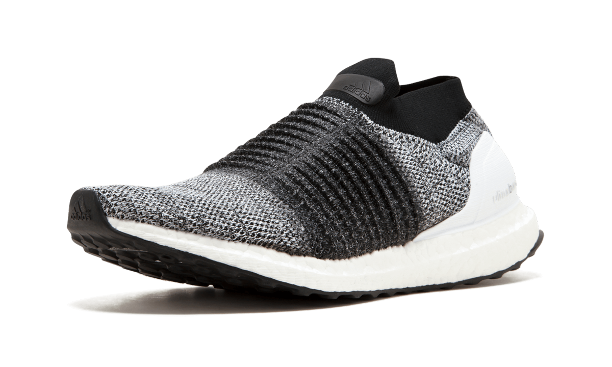 UltraBoost Laceless "Oreo" BB6141