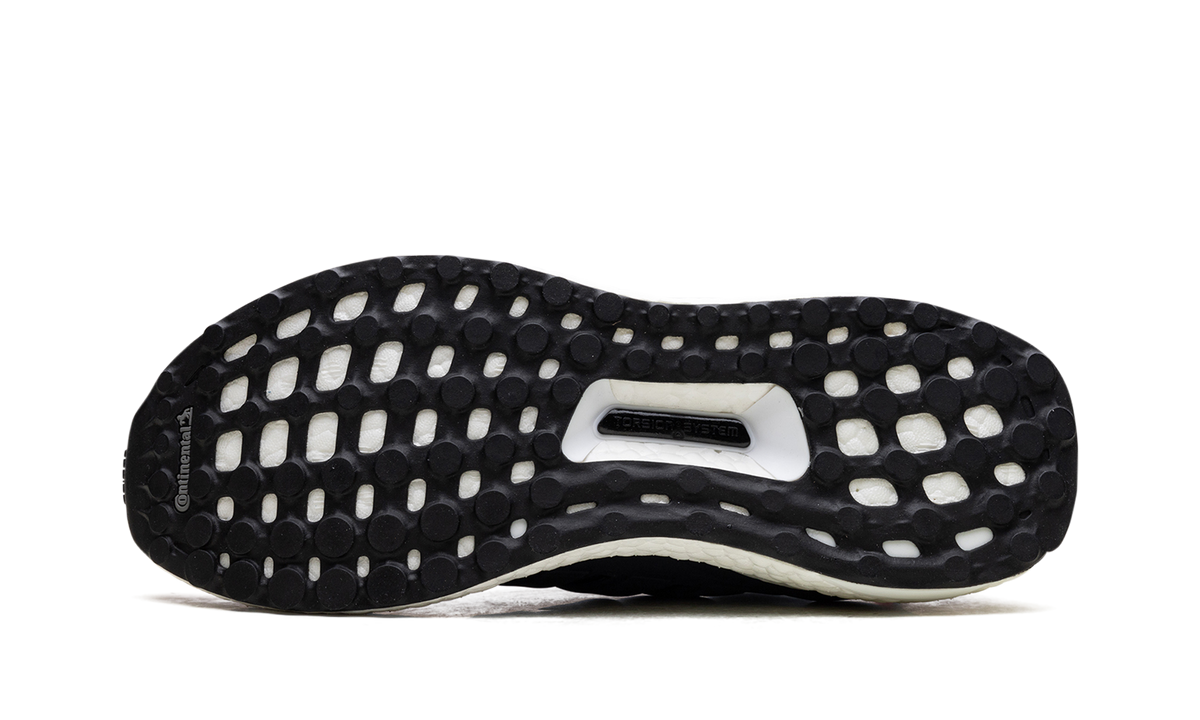 UltraBOOST LTD "Multi-Color Toe Navy" BB7801