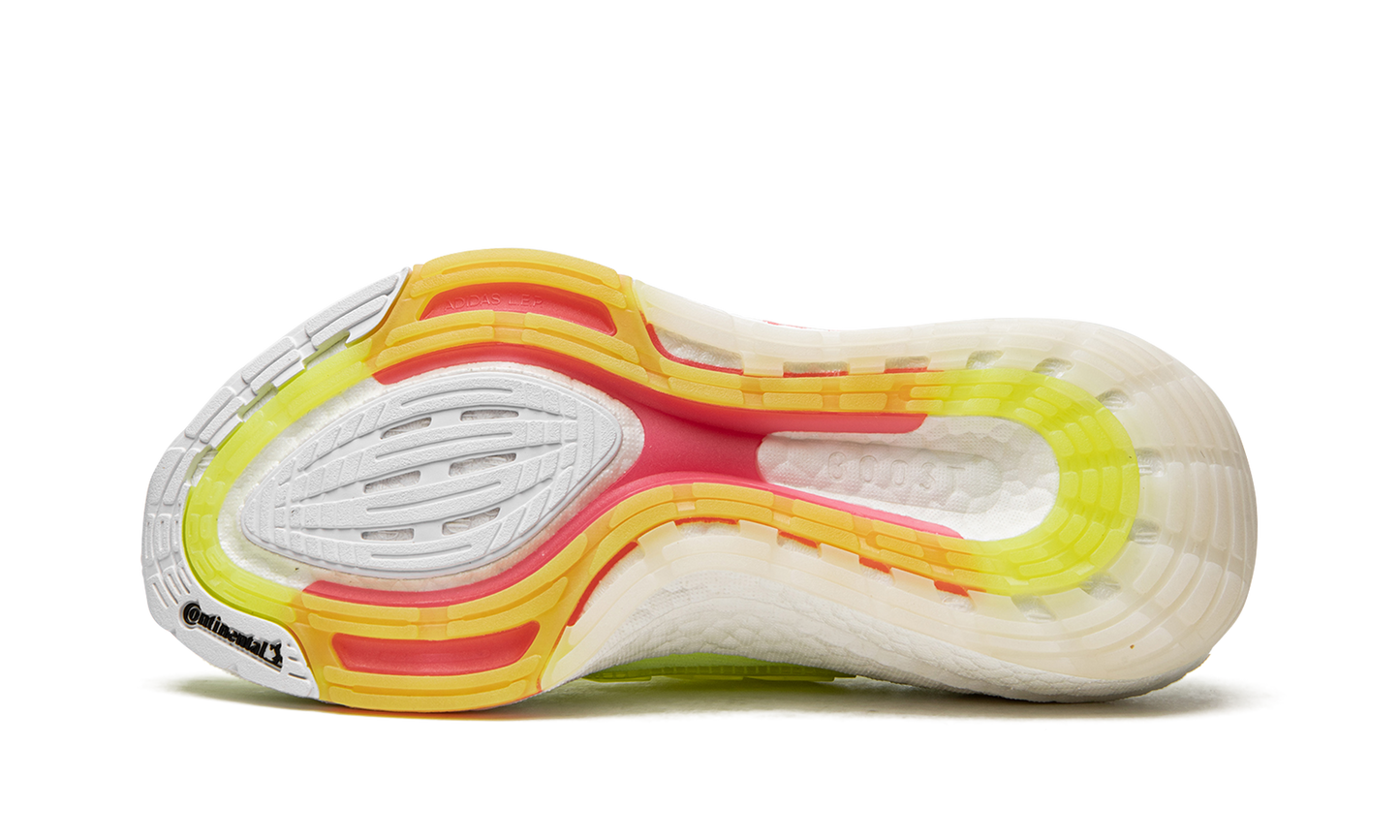 ULTRABOOST 21 WMNS "Hi-Res Yellow" FY0398